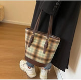 Load image into Gallery viewer, Women's Aesthetic Capacity Casual Bucket Bag Vintage Shoulder Bag Retro Lattice Hobo Handbag Classic Indie Tote Bag